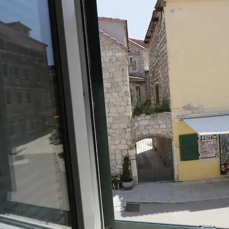 Appartement & River View *